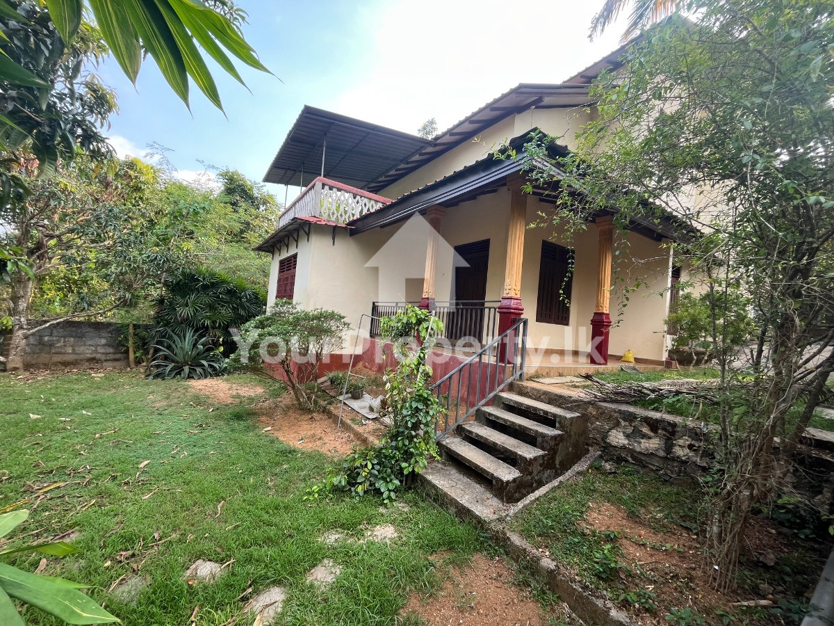🏡 කැගල්ල කුරුනැගල ප්‍රදාන මාර්ගයට මුහුනලා දෙමහල් නිවසක් වහාම විකිණීමට - කෑගල්ල ඇදුරාපොත